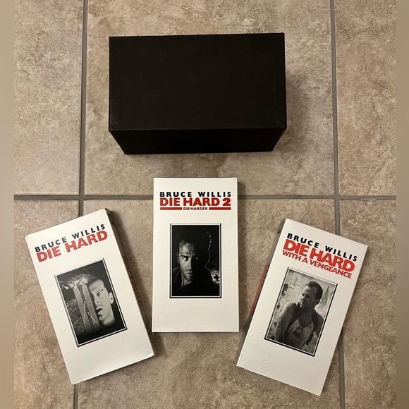 Die Hard VHS Movies Boxset - Picture 1 of 2